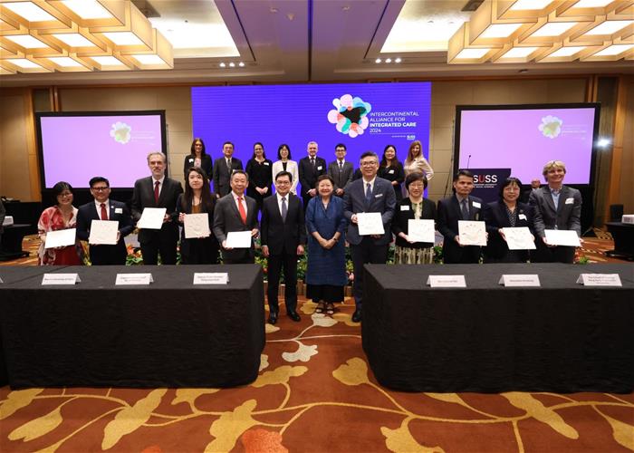 IAIC Group Photo with GOH DPM Heng