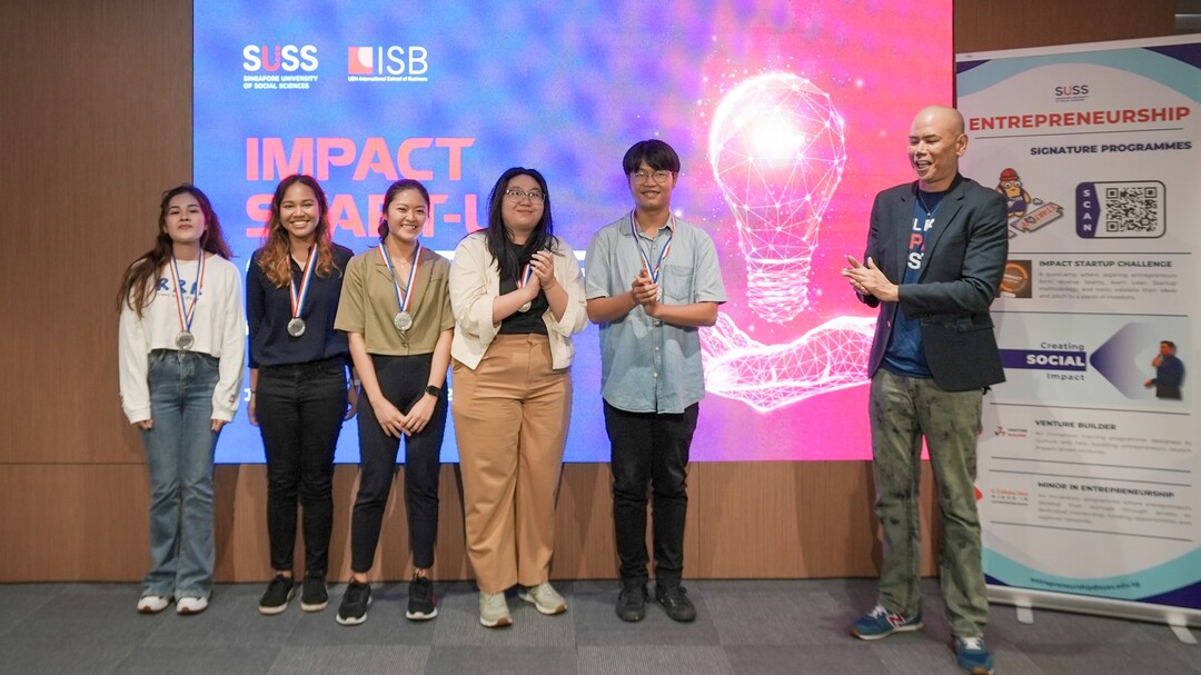 From left to right Nguyen Thi Nhat Hong (Foreign Trade University), Sarah Gabriel Kate (SUSS), Yeoh Zheng Qi Jasmine (SUSS), Law Hiu Ching (SUSS), Nguyen Minh Duc (Fulbright University)